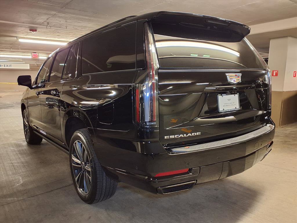 2026 Cadillac Escalade ESV Sport photo 6