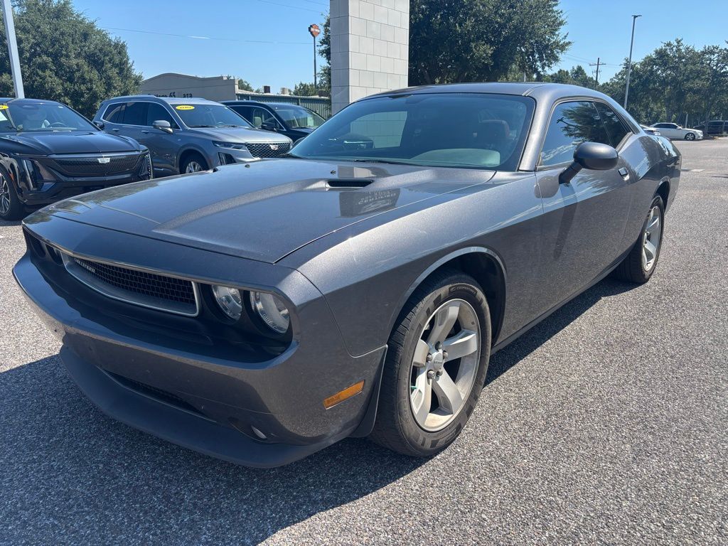 2013 Dodge Challenger SXT Plus photo 8