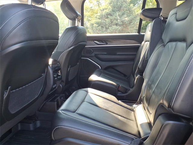 2022 Jeep Grand Cherokee Limited photo 10
