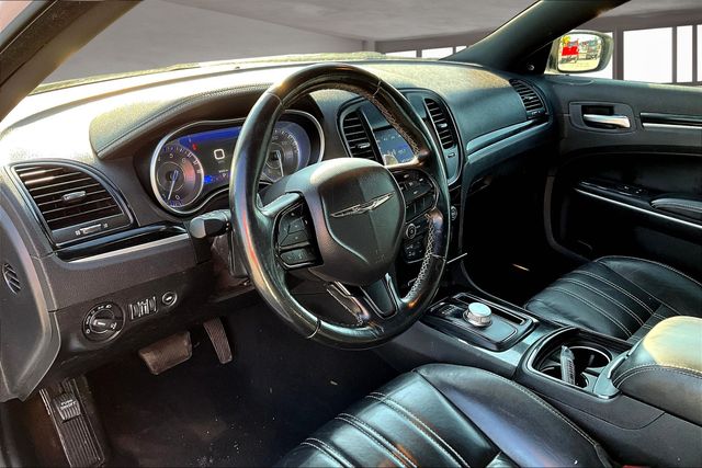 2021 Chrysler 300 S photo 4