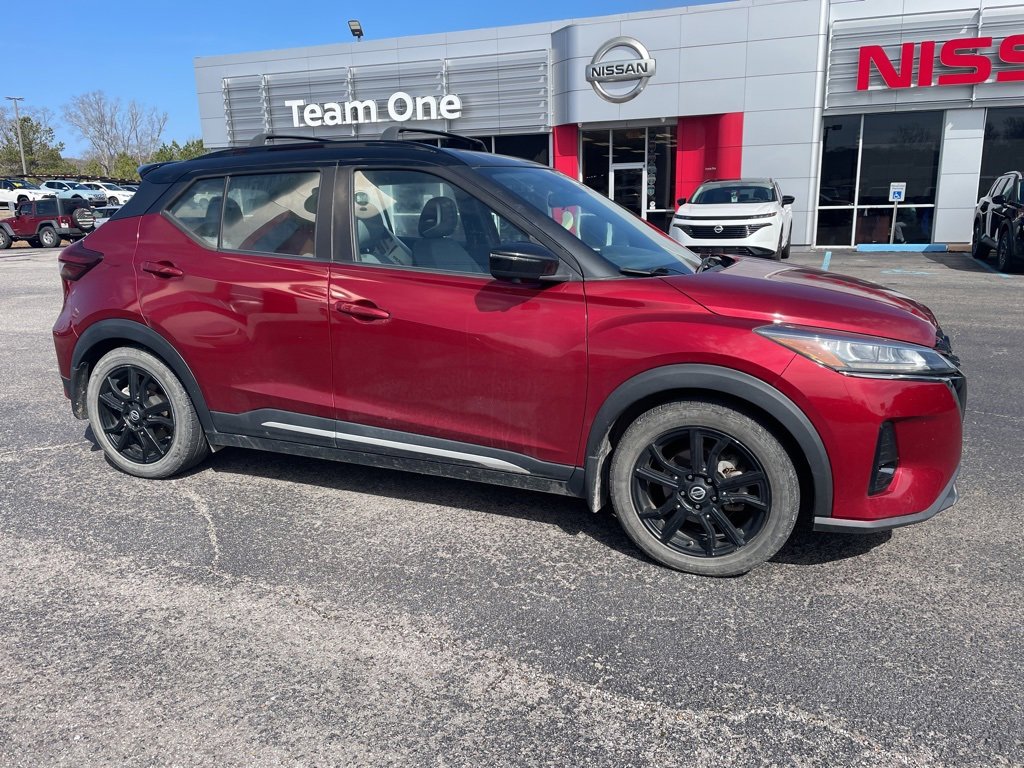 2021 Nissan Kicks SR
