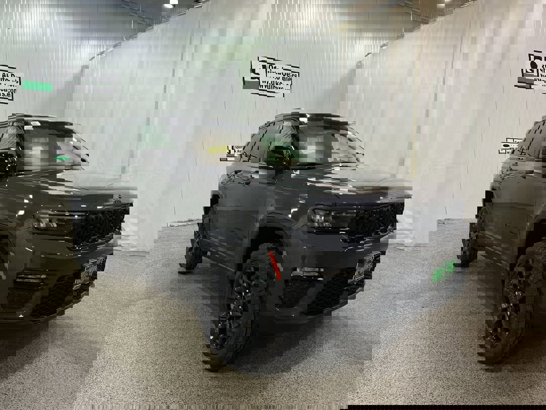 2025 Jeep Grand Cherokee Limited's photo