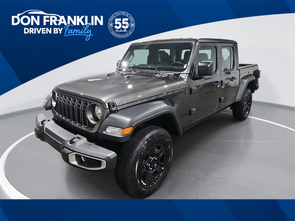 2026 Jeep Gladiator Sport's photo