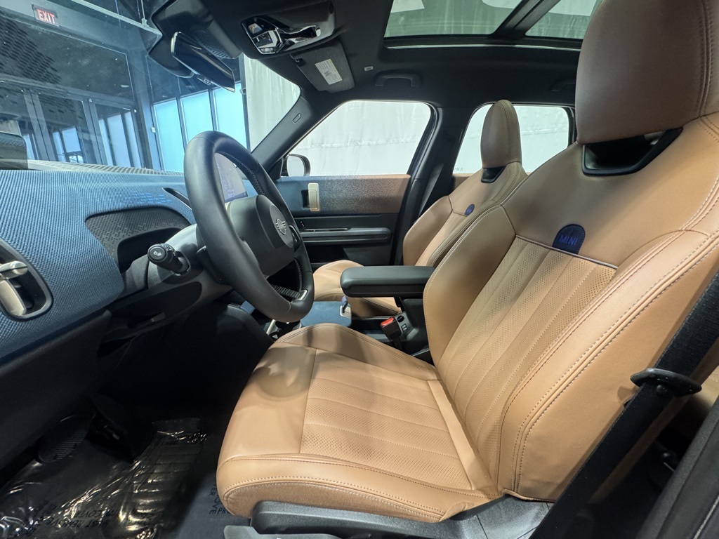 2025 Mini Cooper ALL4 Signature photo 18