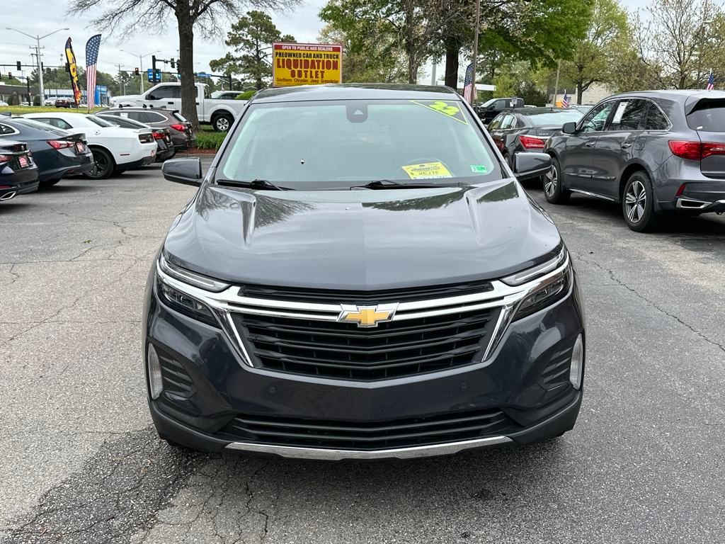 2022 Chevrolet Equinox LT photo 2