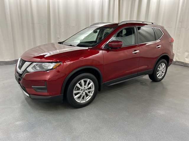 2018 Nissan Rogue SV photo 2