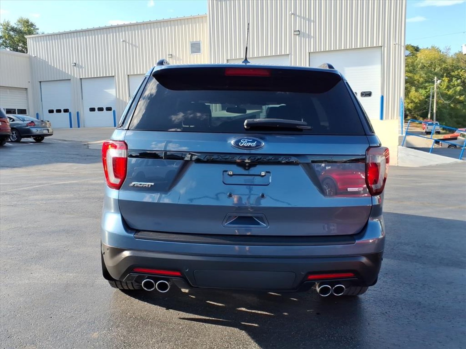 2019 Ford Explorer Sport photo 3