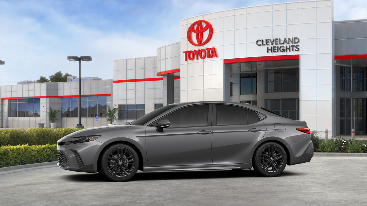 2026 Toyota Camry SE photo 2