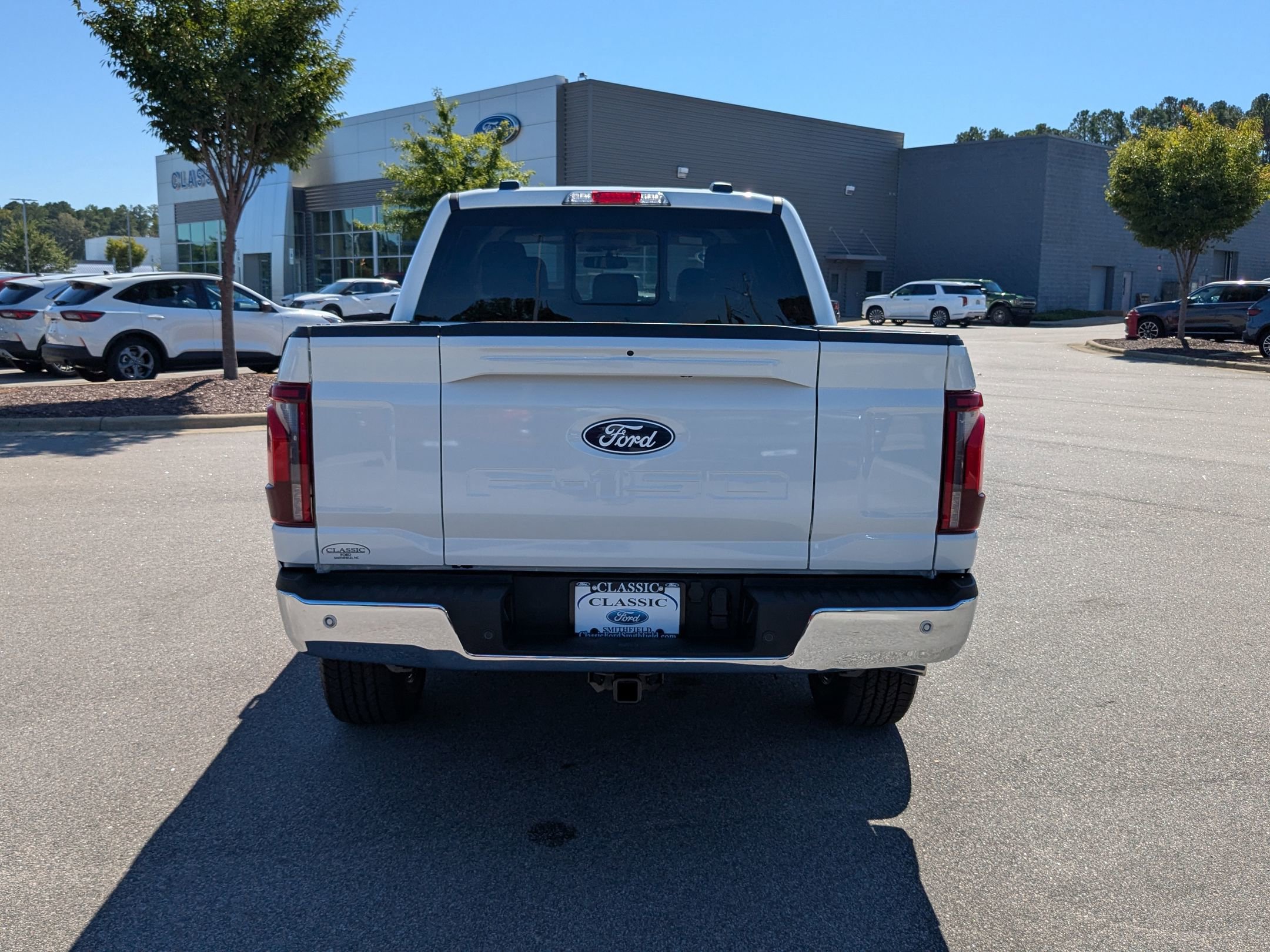 2025 Ford F-150 Lariat photo 8