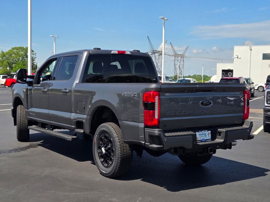 2025 Ford F-250 XLT photo 13