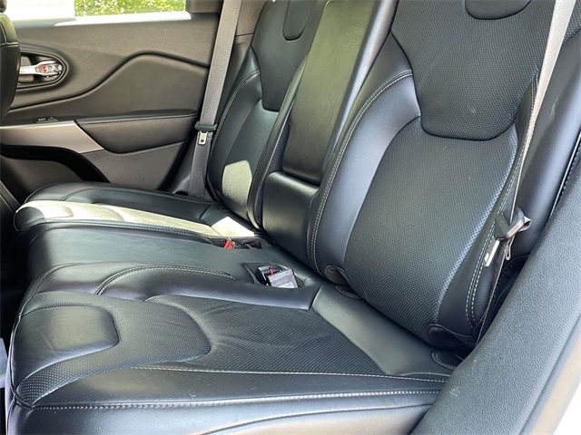 2020 Jeep Cherokee Limited photo 12
