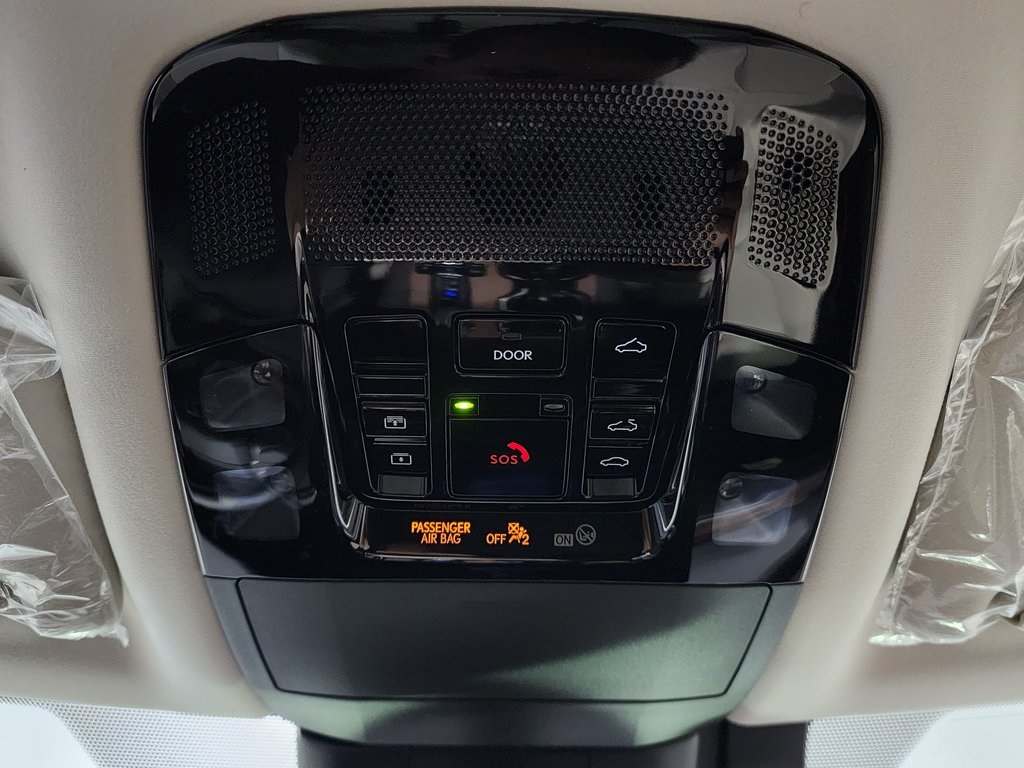 2025 Lexus RX 450h+ Luxury photo 19