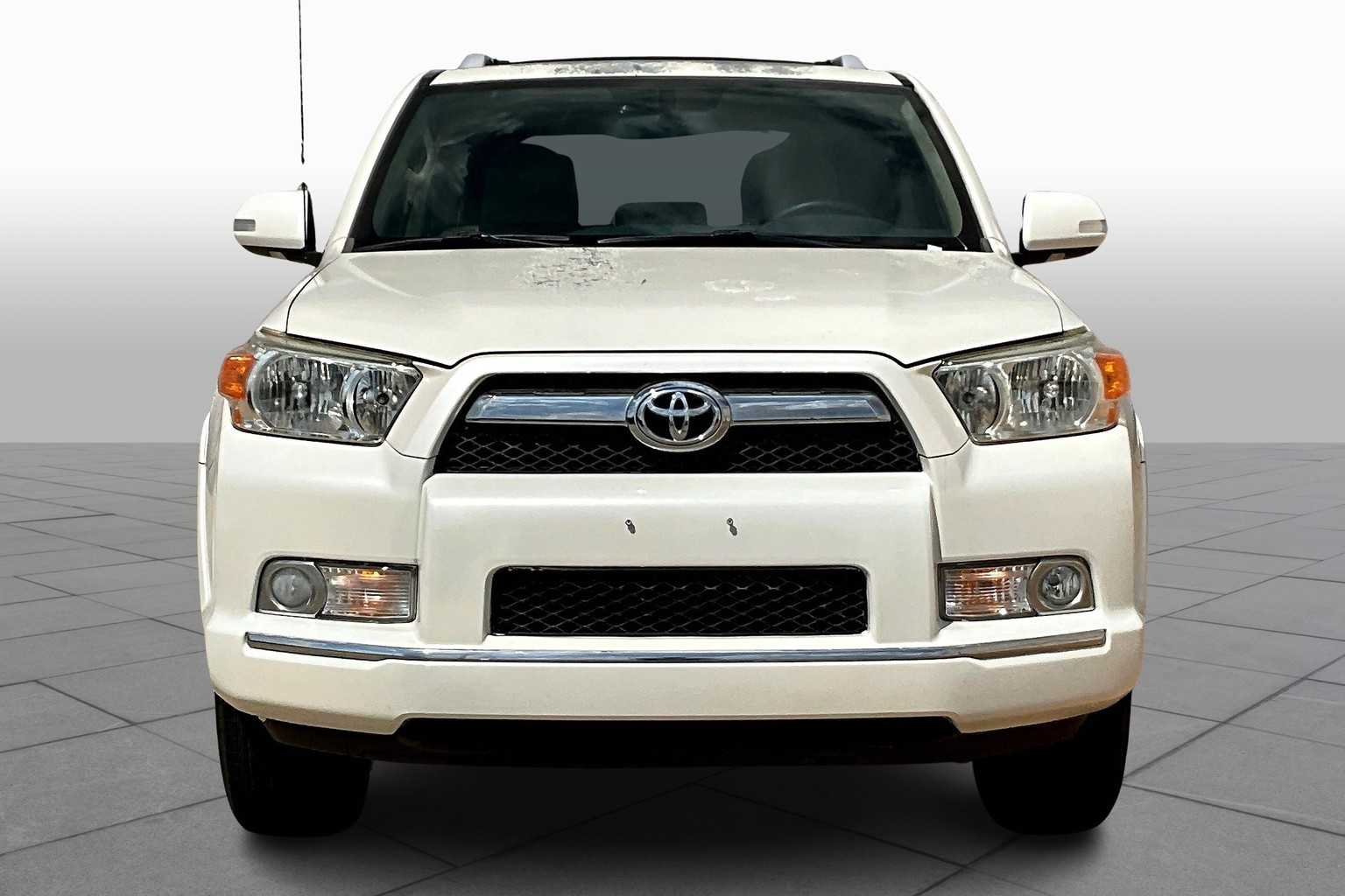 2012 Toyota 4Runner SR5 photo 3