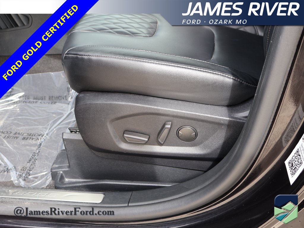 2024 Ford Edge Titanium photo 18
