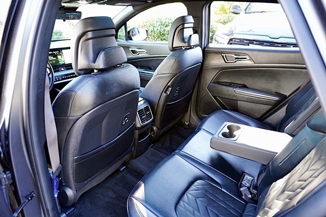 Used 2025 Gray Kia X-Line Prestige image 21