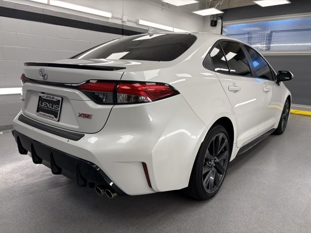 2023 Toyota Corolla XSE photo 4