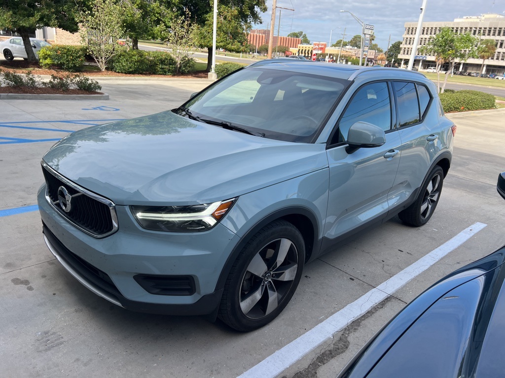 2019 Volvo XC40 Momentum