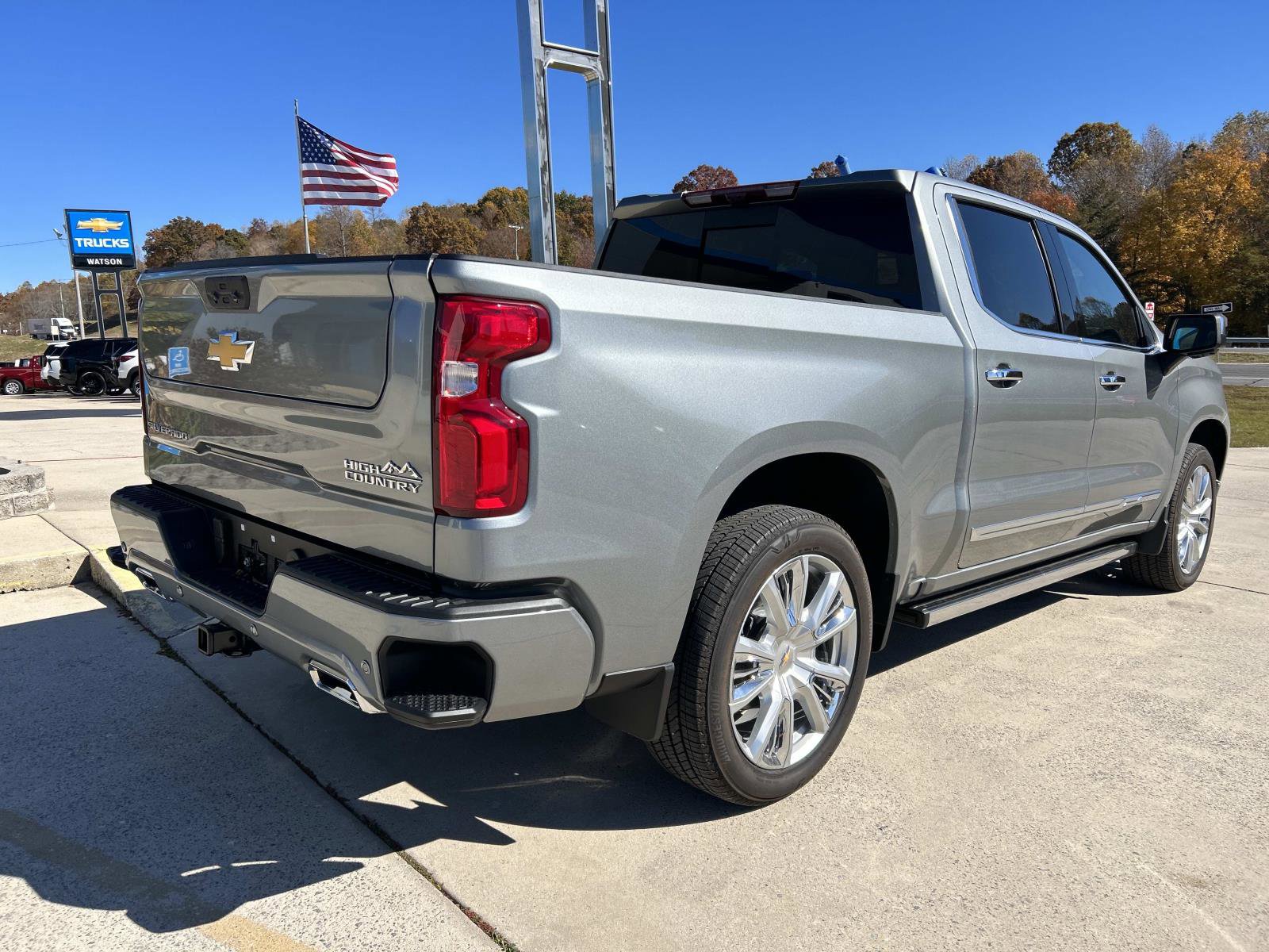 2026 Chevrolet Silverado 1500 High Country photo 4