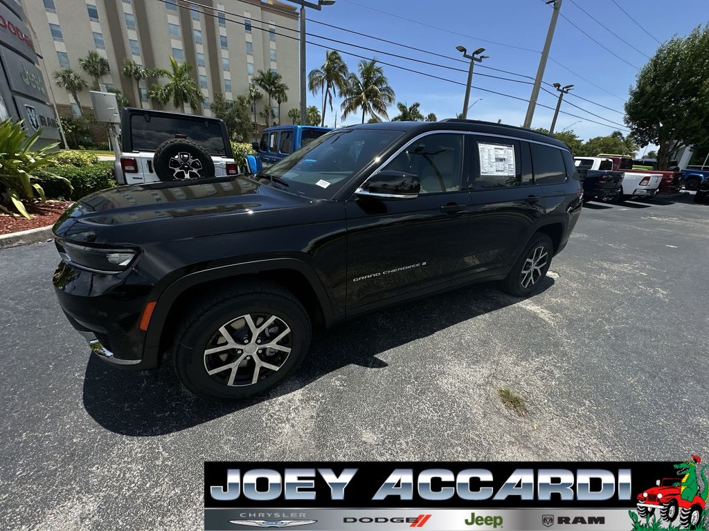 2025 Jeep Grand Cherokee Limited photo 4