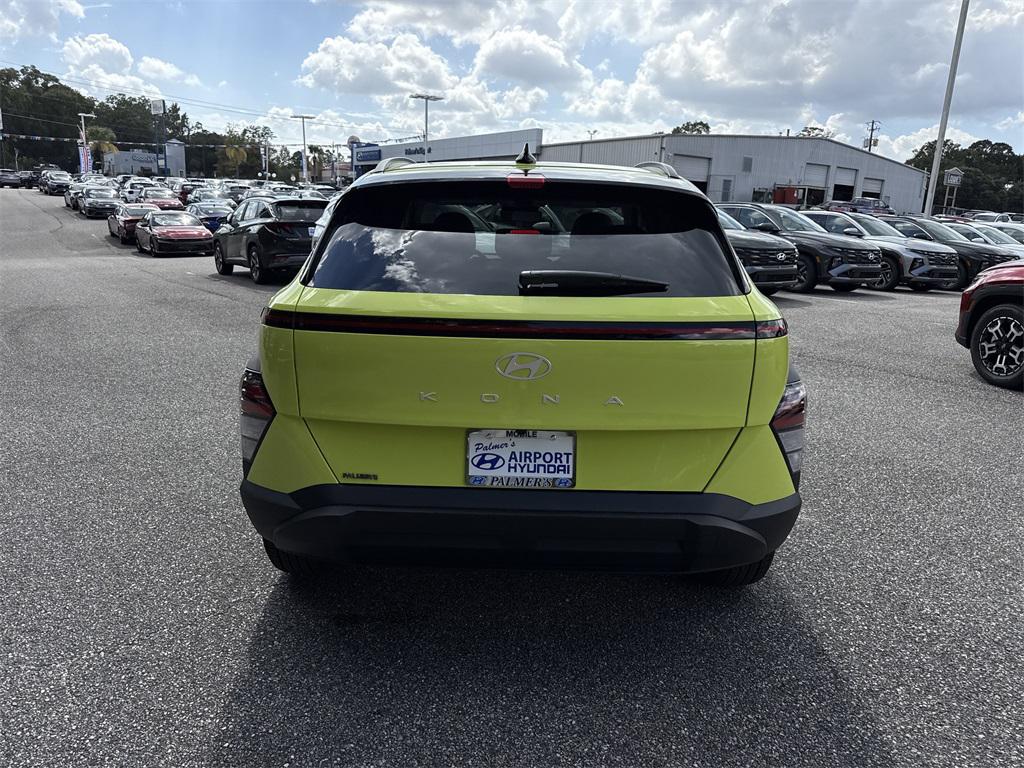 2026 Hyundai Kona SEL photo 4