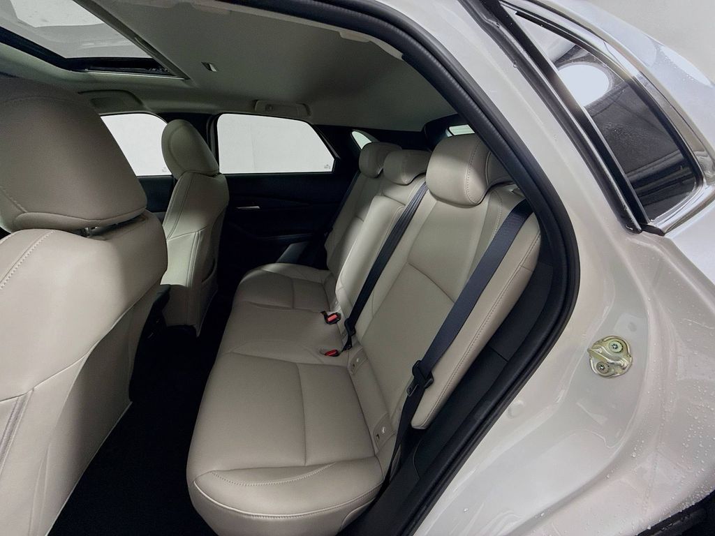 2025 Mazda CX-30 2.5 S Preferred photo 23
