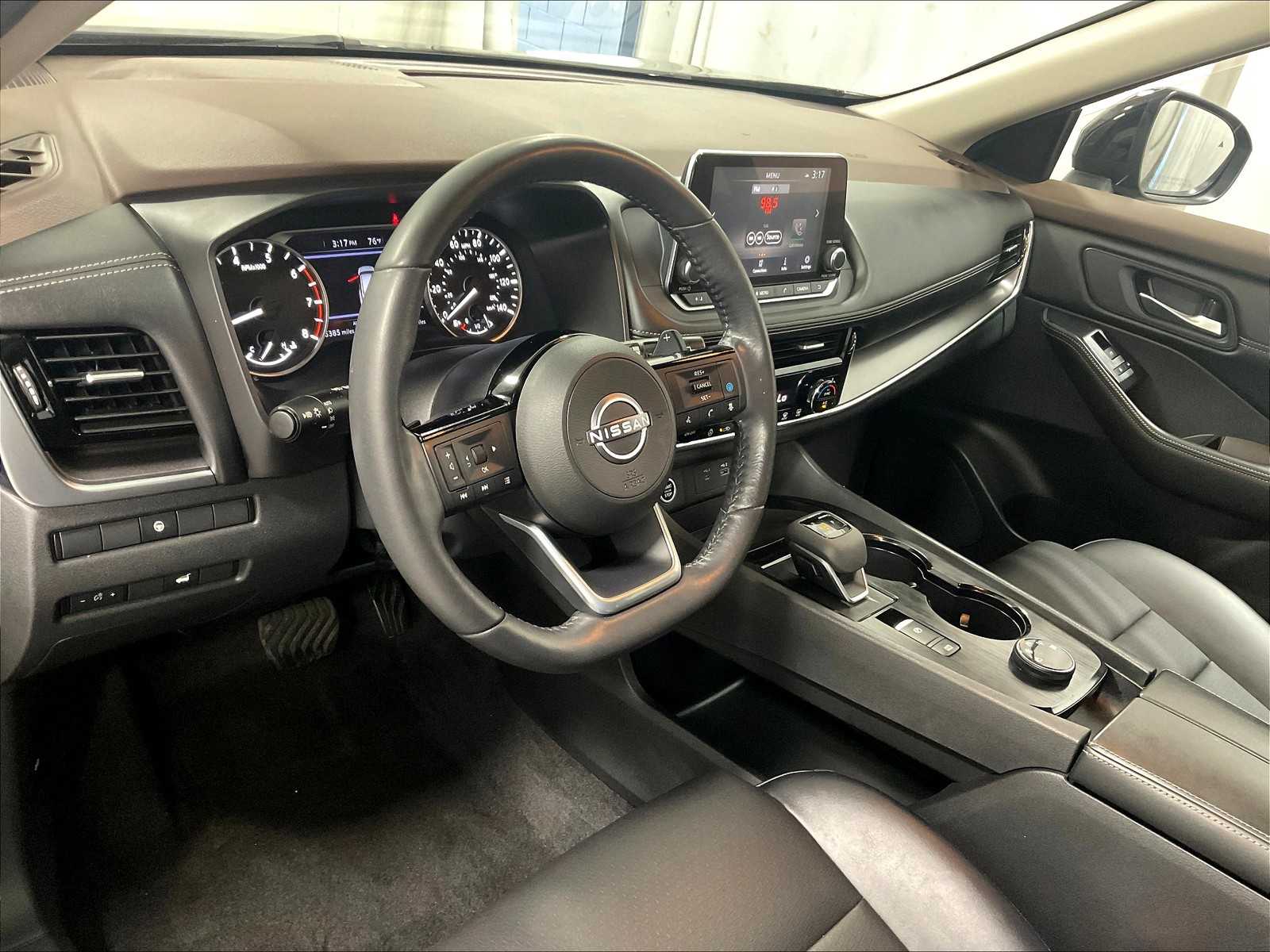 2022 Nissan Rogue SV photo 8
