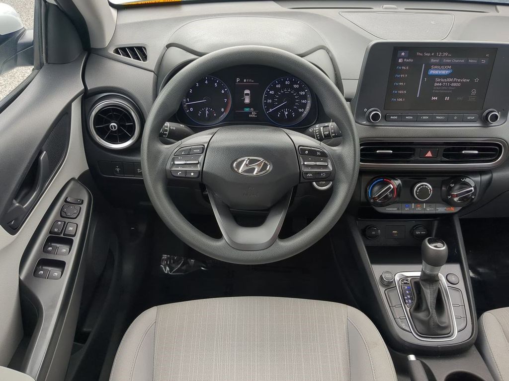 2023 Hyundai Kona SEL photo 16