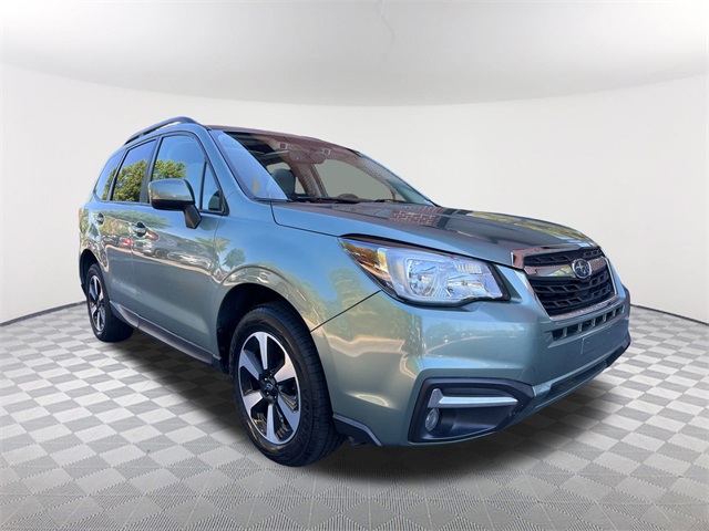 2018 Subaru Forester 2.5i Premium photo 3