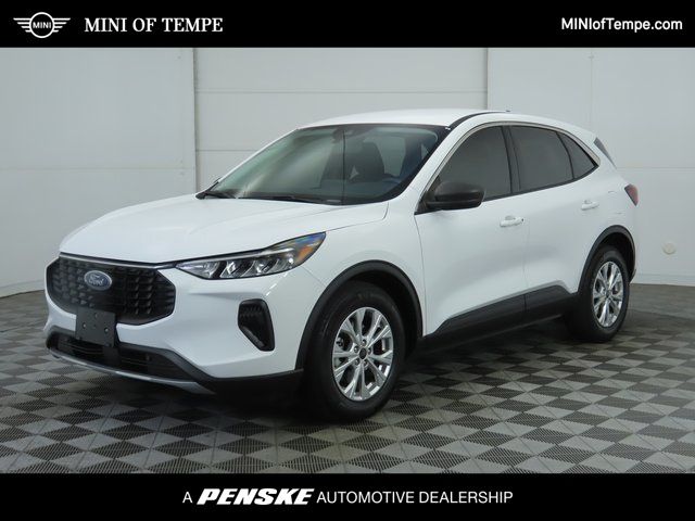 2023 Ford Escape Active's photo