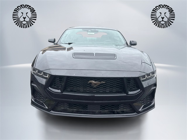 2025 Ford Mustang GT Premium photo 2