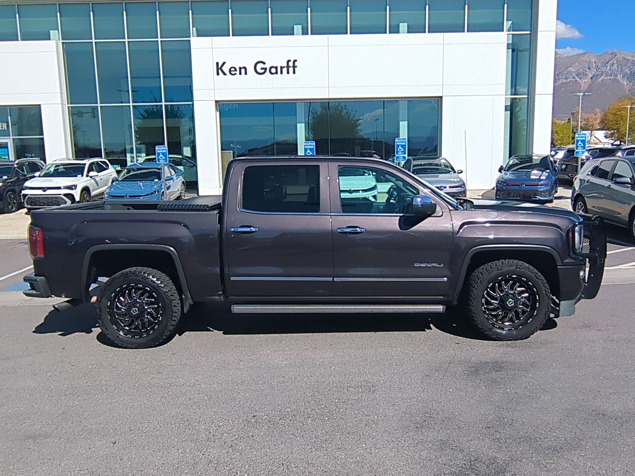 2016 Gmc Sierra 1500 Denali photo 2