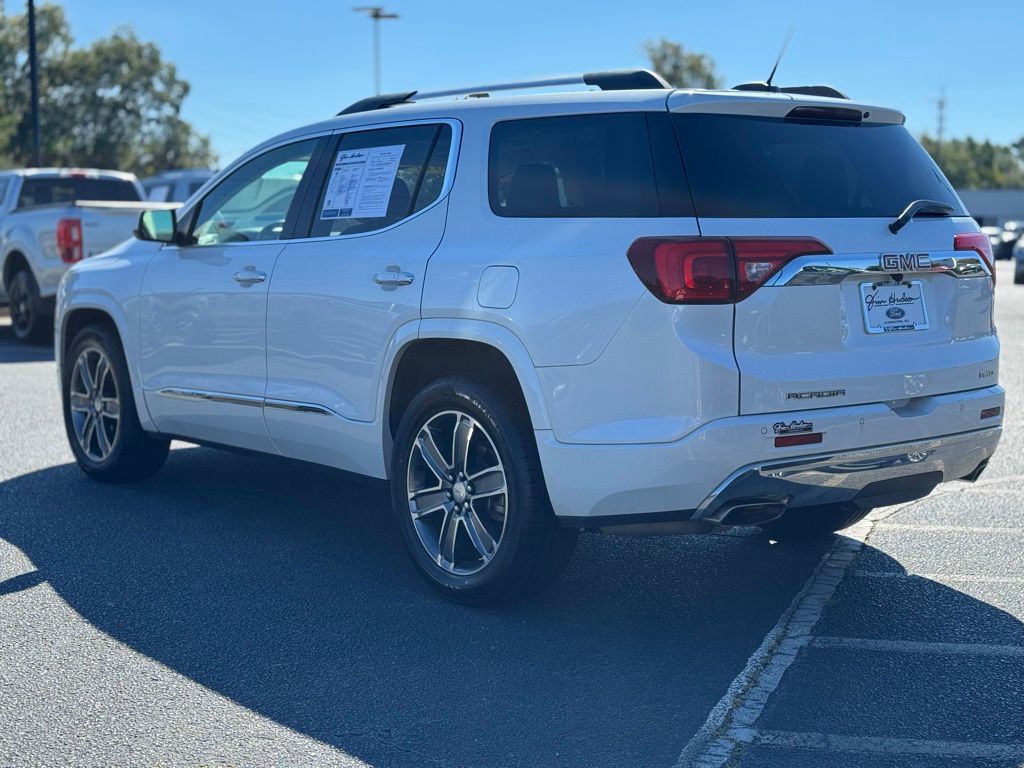 2017 Gmc Acadia Denali photo 4