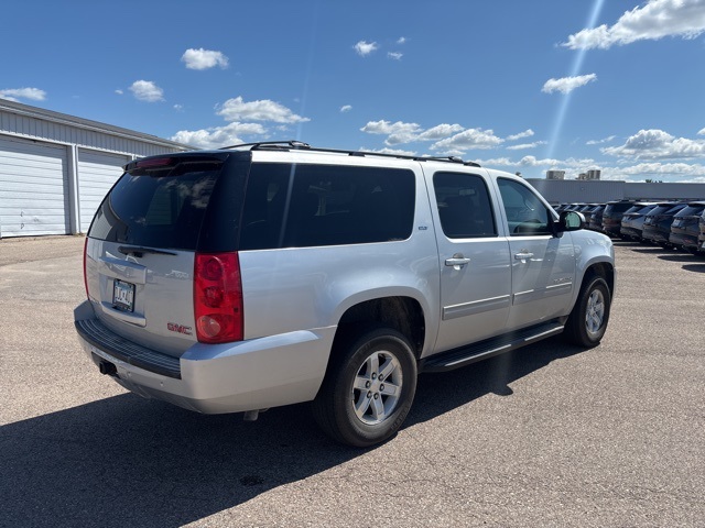 2013 Gmc Yukon XL SLT 1500 photo 2