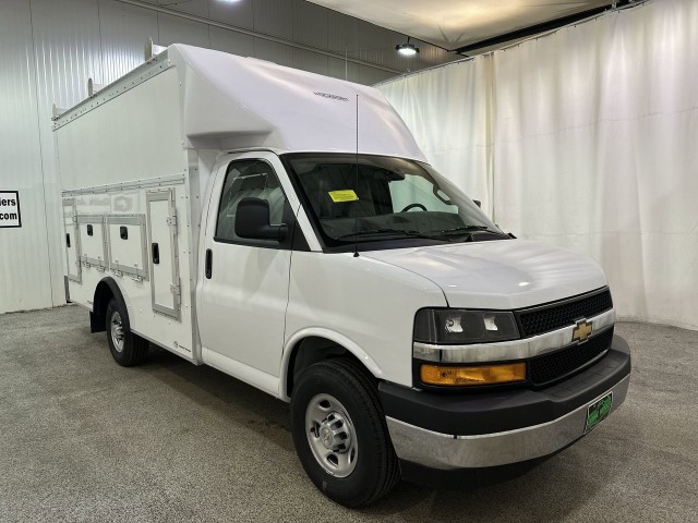 2025 Chevrolet Express Cutaway 3500 1WT