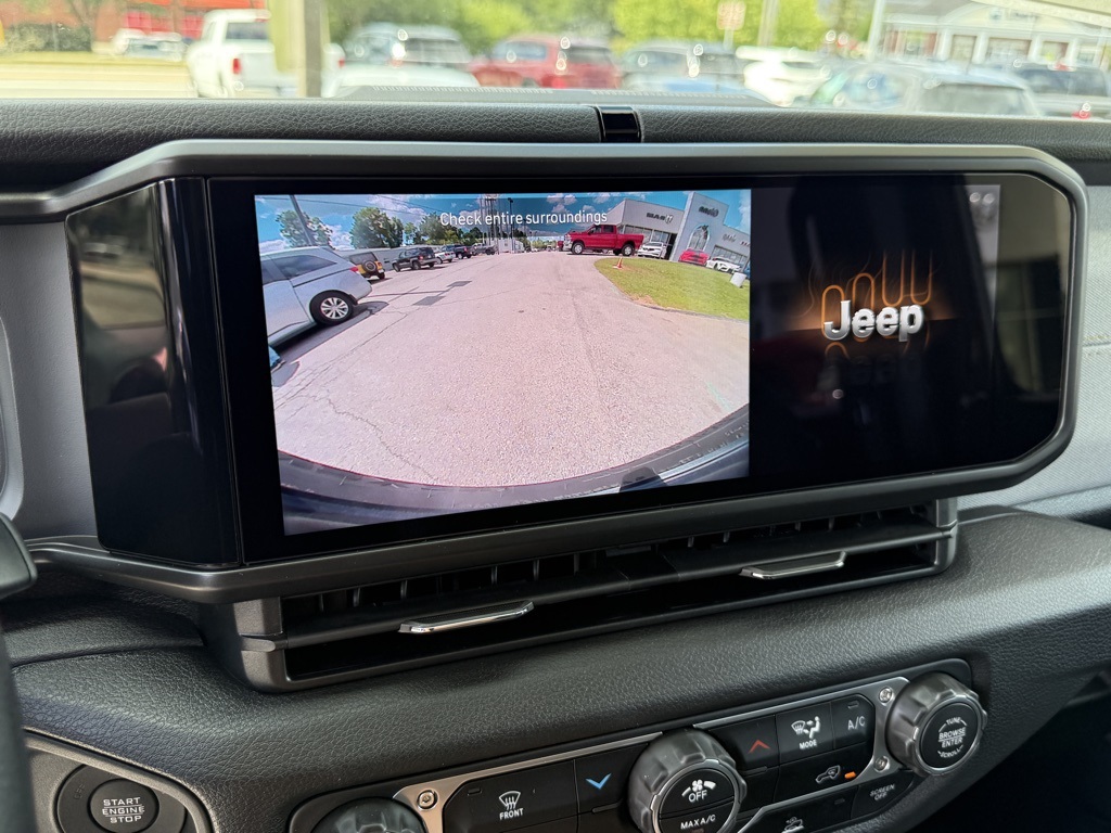 2025 Jeep Wrangler Sport photo 18