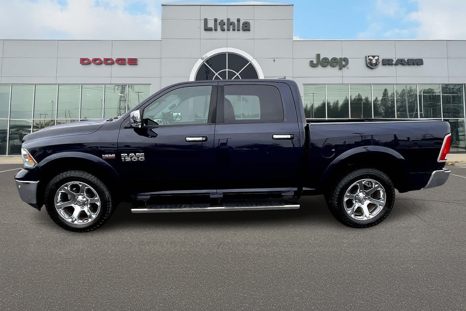 2016 Ram 1500 Laramie photo 3