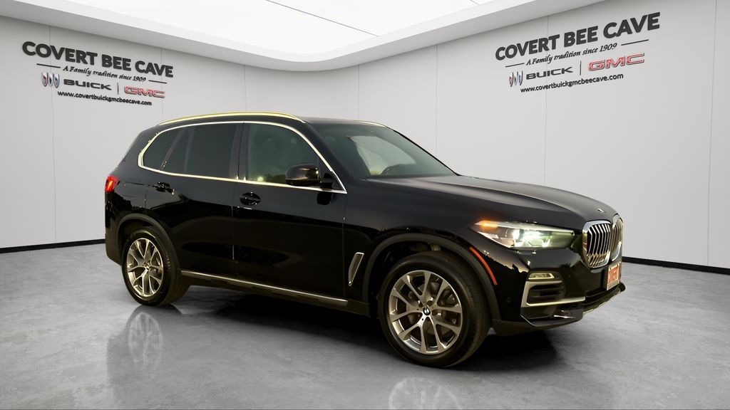2020 BMW X5 40i's photo