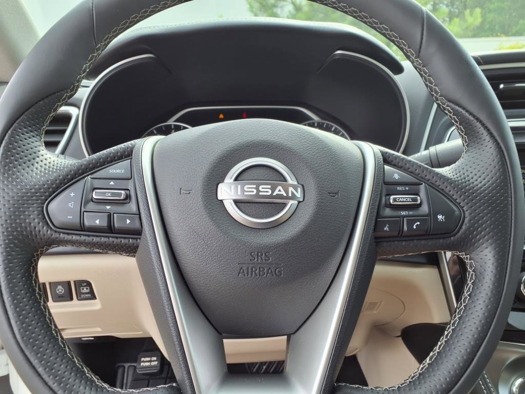 2023 Nissan Maxima Platinum photo 17