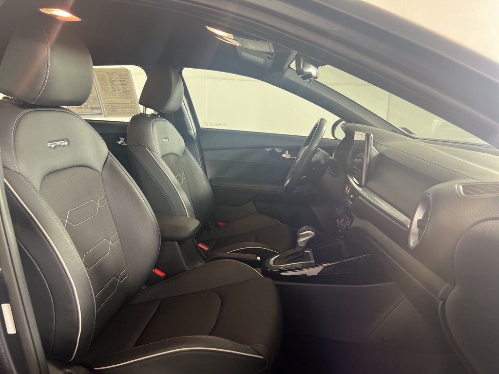 2023 Kia Forte GT-Line photo 22
