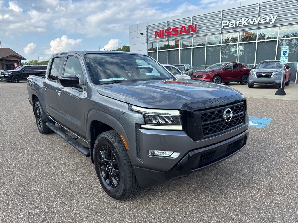 2023 Nissan Frontier SV photo 3