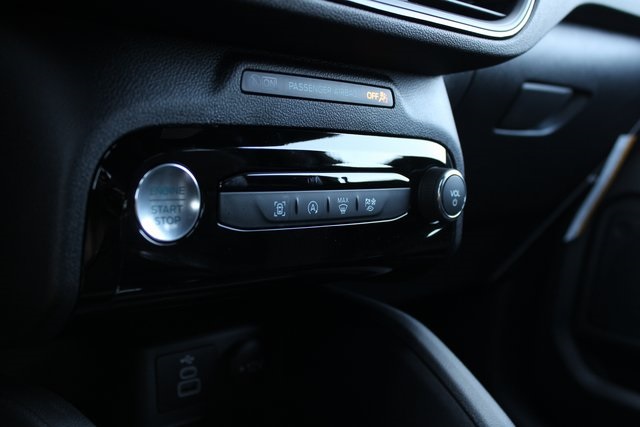 2025 Ford Escape ST-Line photo 6