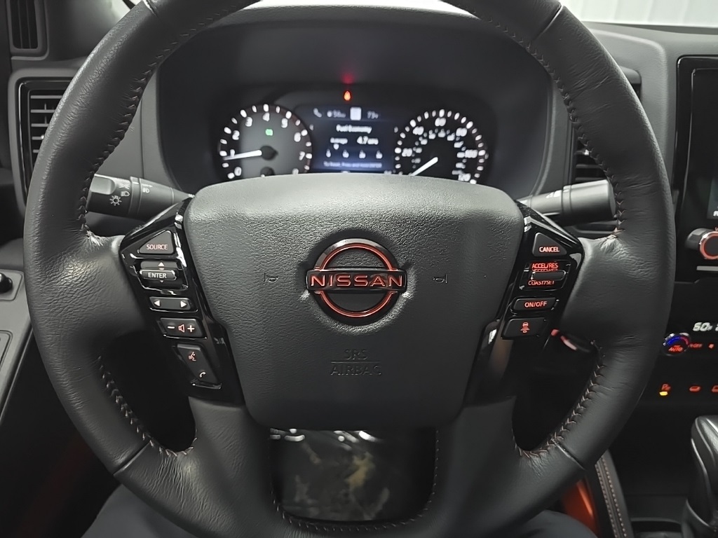 2023 Nissan Frontier PRO-4X photo 17