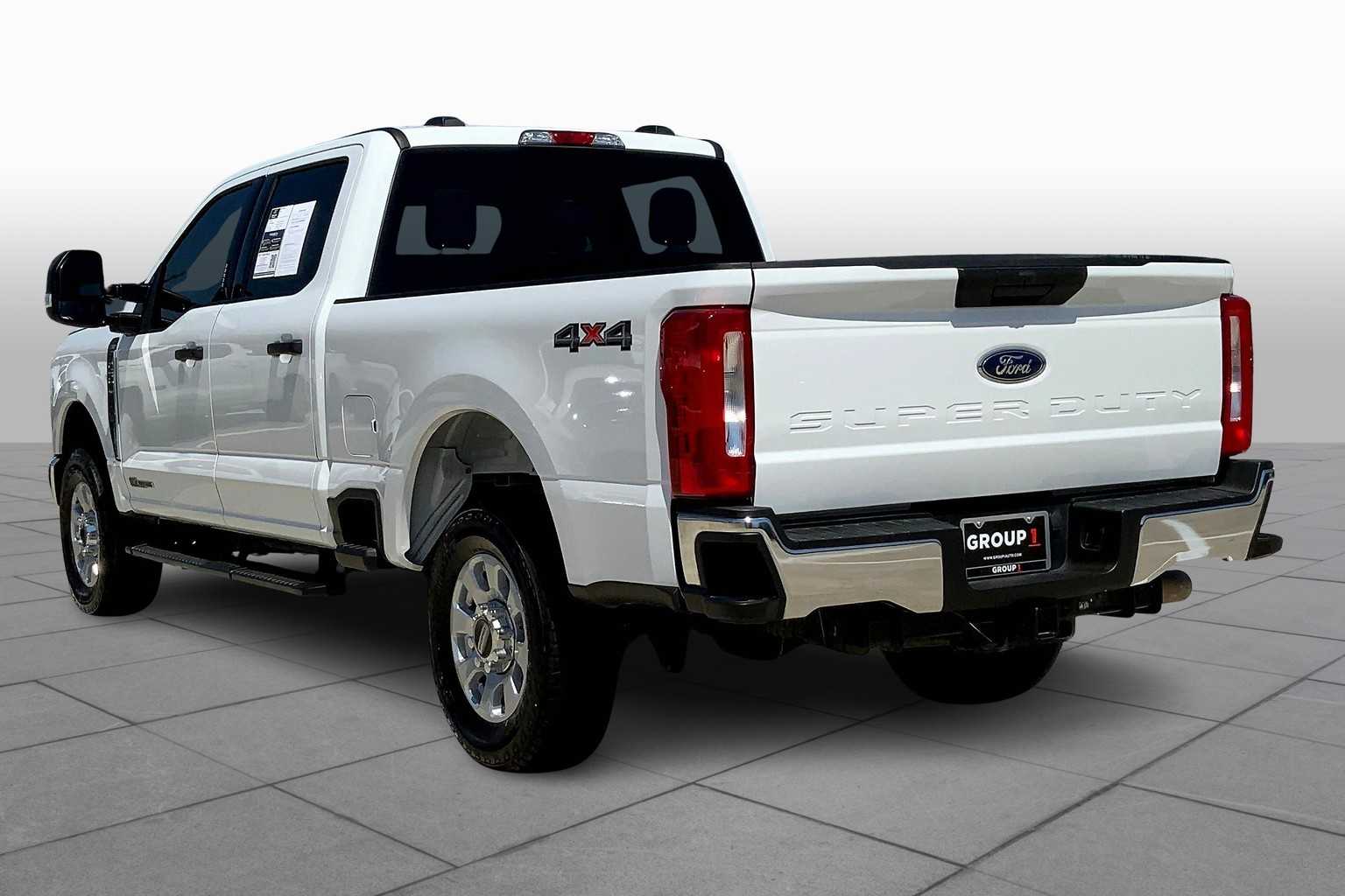 2024 Ford F-250 XLT photo 10