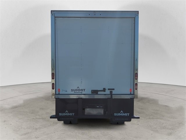 2025 Chevrolet Silverado photo 4