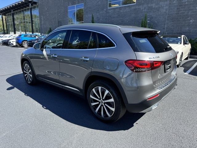 2021 Mercedes Benz GLA 250 4MATIC photo 5