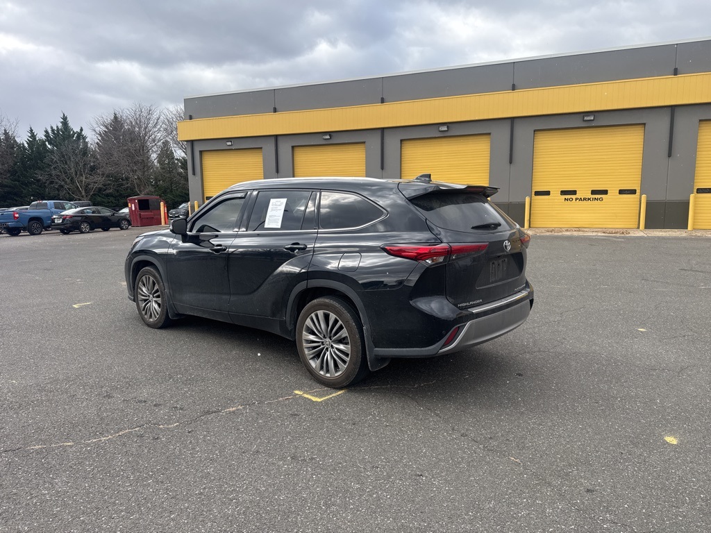 2021 Toyota Highlander Platinum photo 4