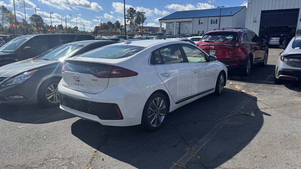 2019 Hyundai Ioniq Limited photo 3
