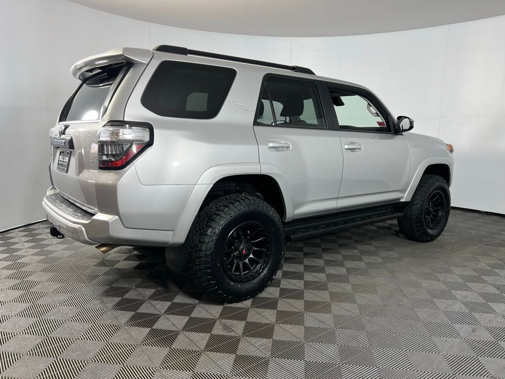 2024 Toyota 4Runner TRD Off-Road photo 4