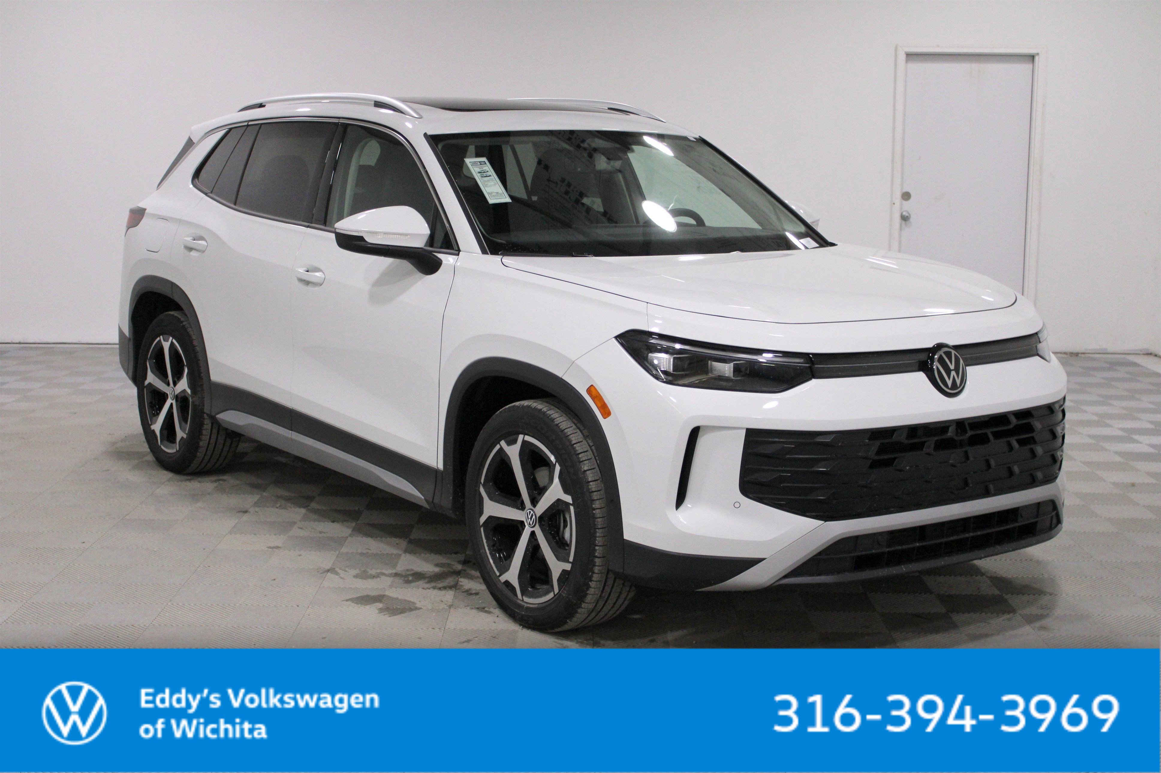 2026 Volkswagen Tiguan SE's photo