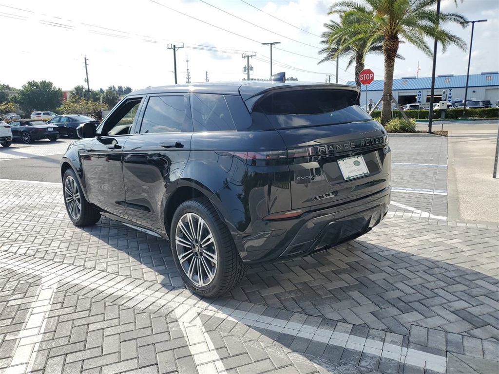 2026 Land Rover Range Rover Evoque Dynamic SE photo 3